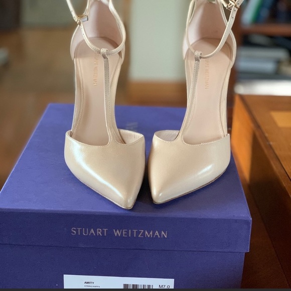 **SOLD** STUART WEITZMAN Amity T Strap Napa Leather Heels Size 7 - Picture 2 of 6